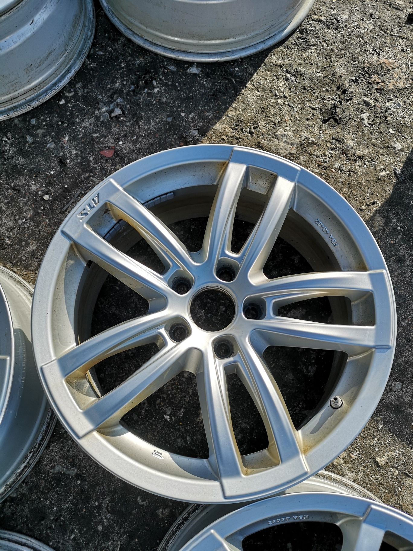 Felgi aluminiowe 5x120 18x8j et30 BMW T5 T6