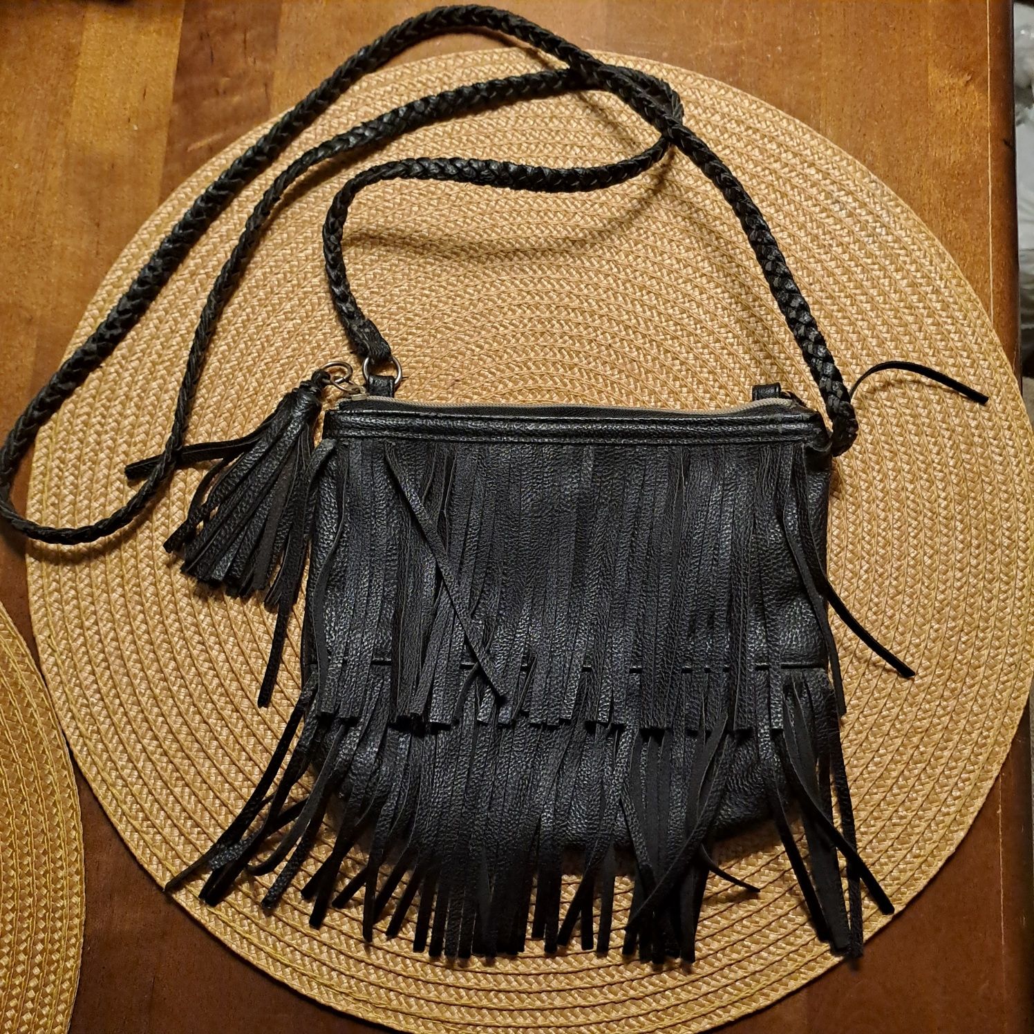 Torebka w stylu boho na plecionym pasku H&M