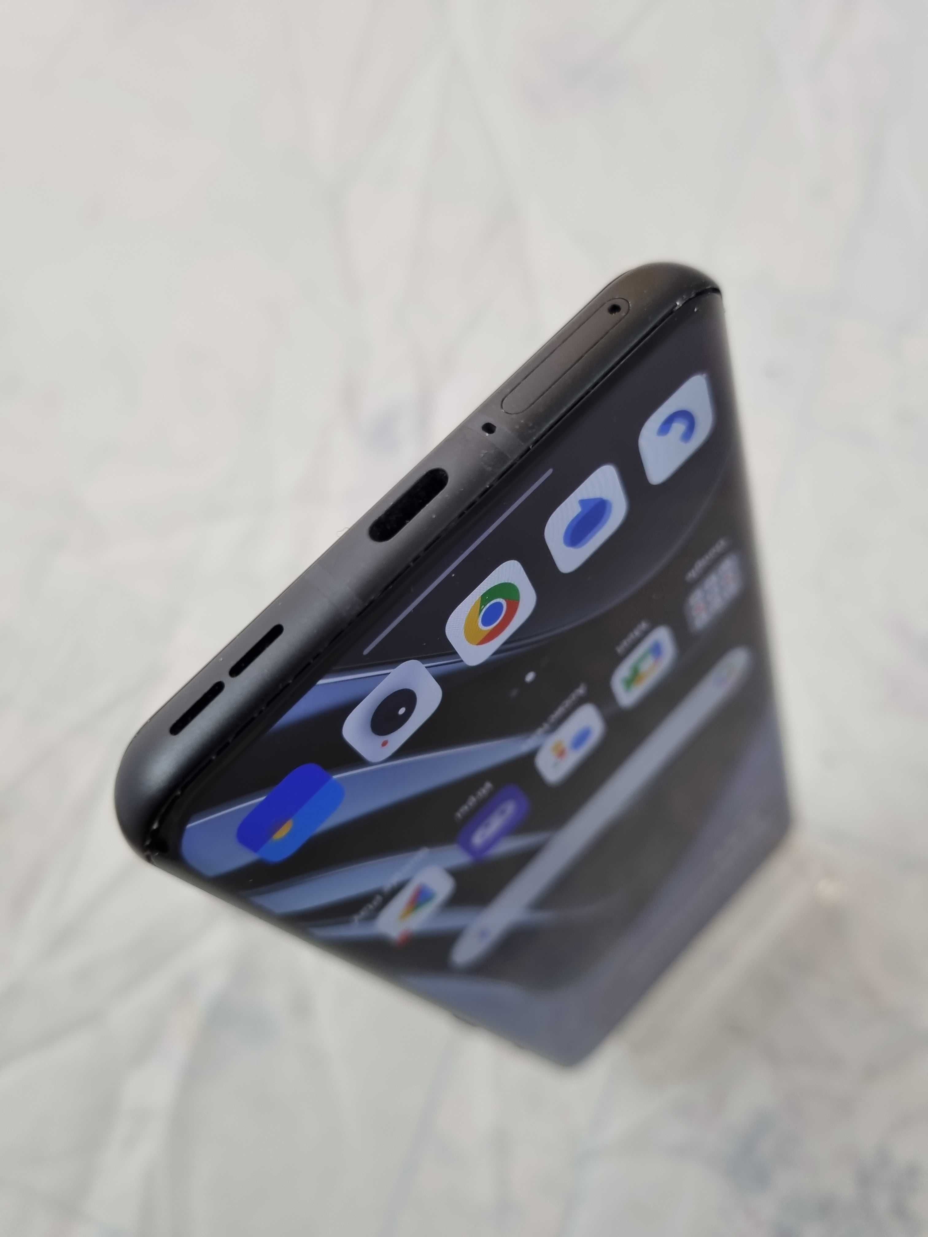 OnePlus 10 pro 5G LE2215 8/128Gb Snapdragon 120Hz