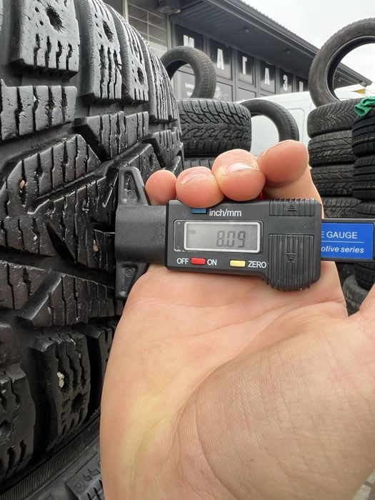Шини 225/55/17 8мм‼️; Nokian; пари; зимові; резина склад R17