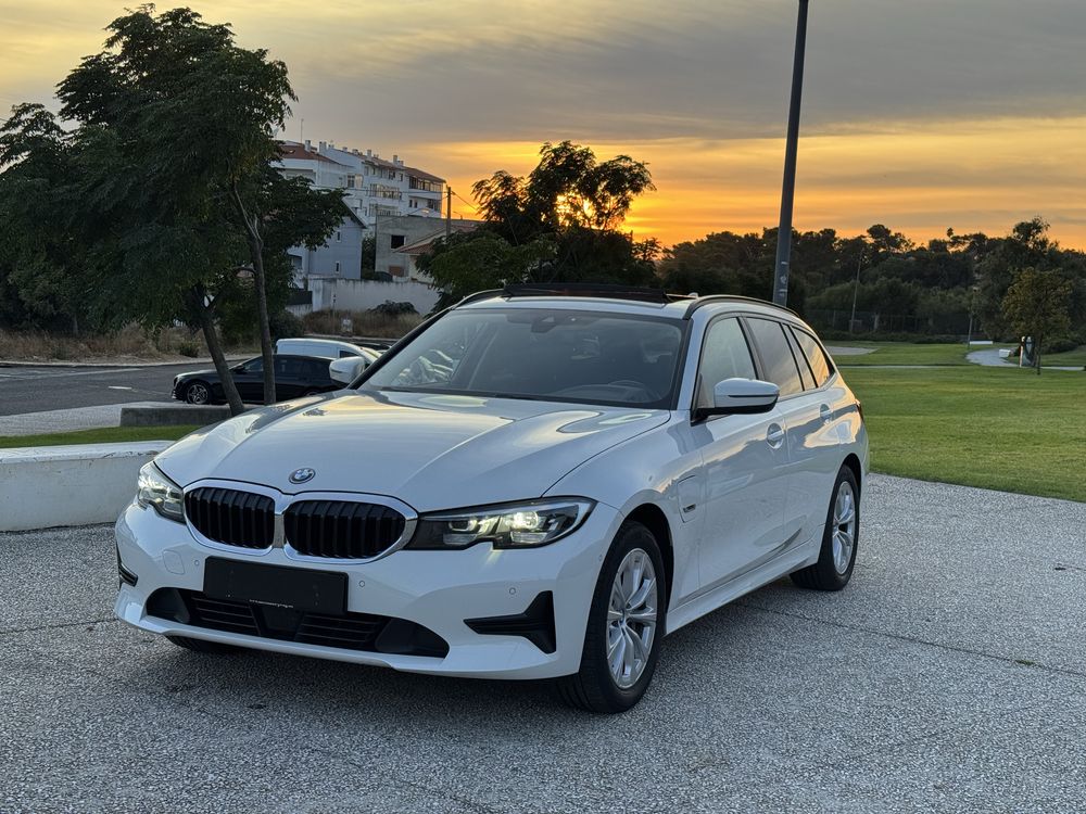 BMW 330e Sport line 2022