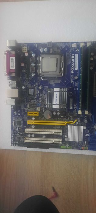 Płyta główna Foxconn G31MXP + intel pentium e5400 + 4GB DDR2