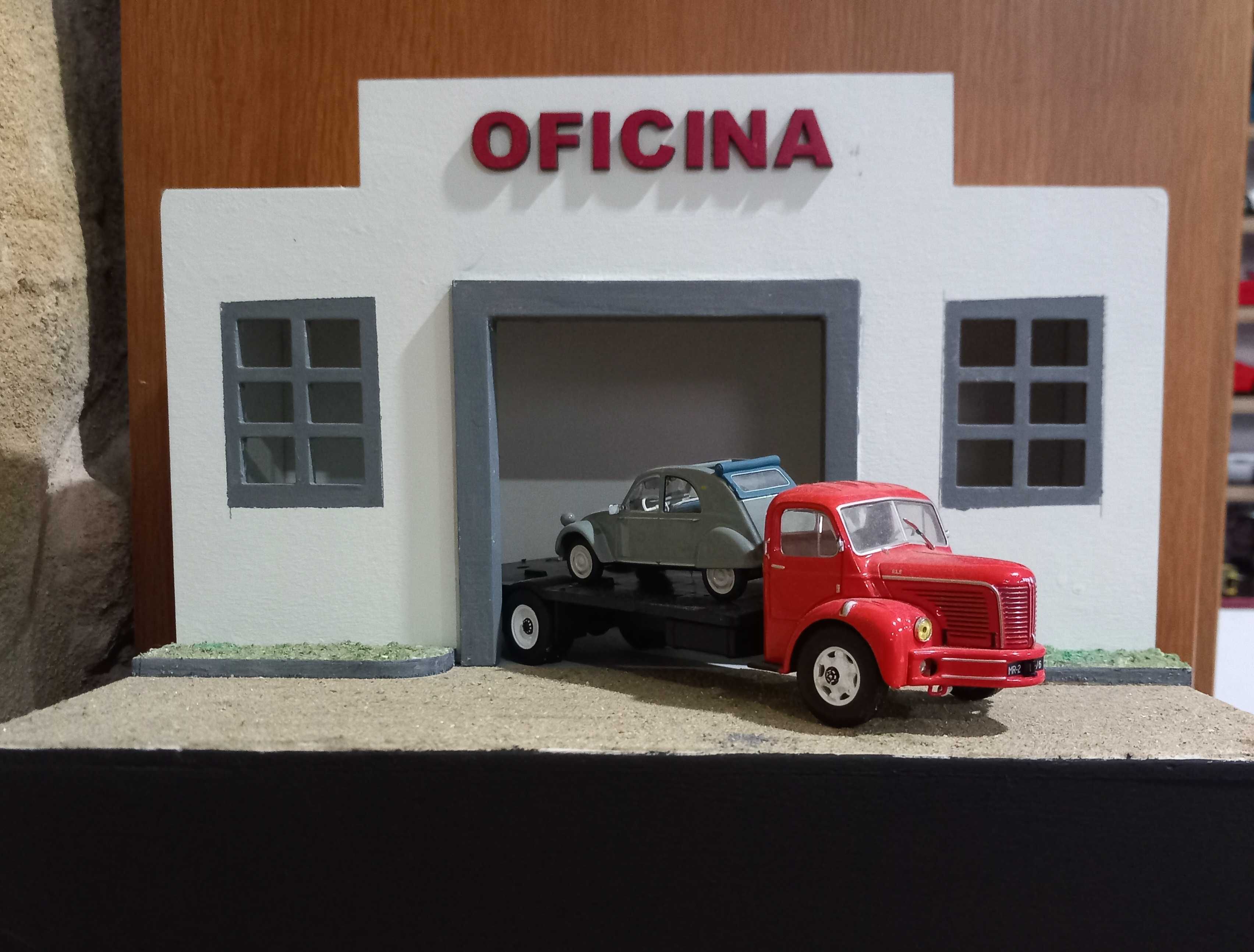 3 Dioramas em madeira