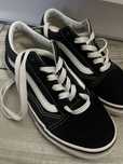 Кеди vans.