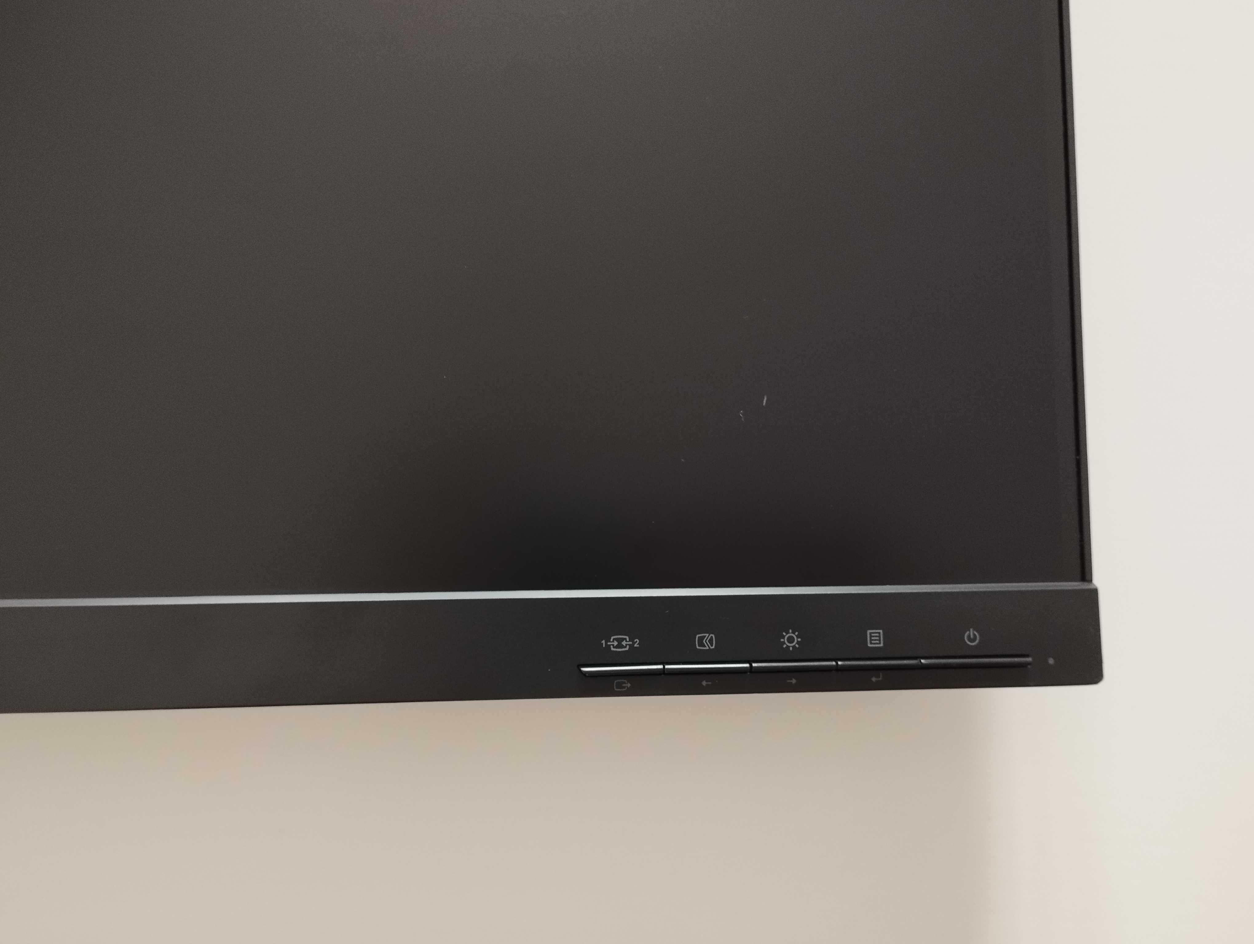 Dwa monitory Lenovo Thinkvision T24i10 23 cale z uchwytem Edbak