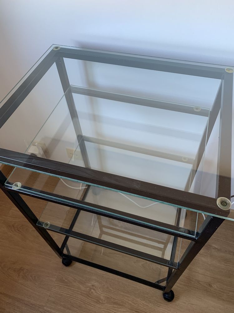 Mesa de apoio em vidro