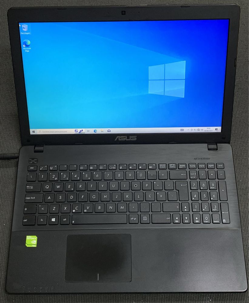 Portatil ASUS X552L