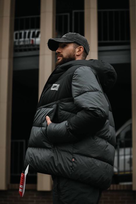 Куртка чоловіча Nike Sportswear Storm-Fit Windrunner/ Пуховик найк