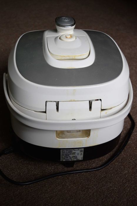 Мультиварка-скороварка MOULINEX(Франція) CE503132