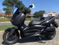 Yamaha Xmax 300.