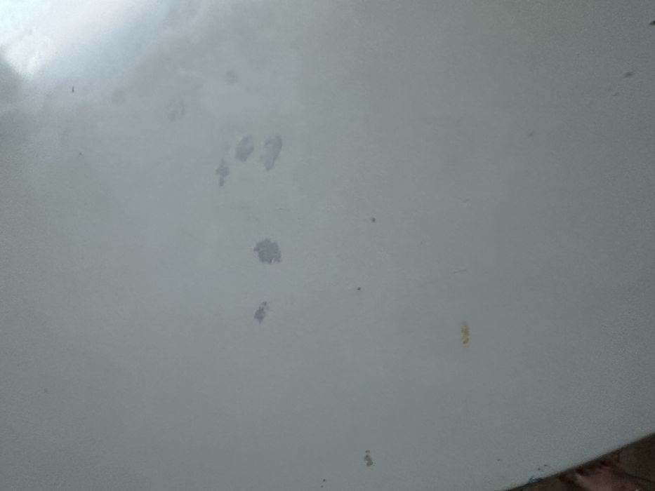 Stol i 4 krzesla wygodne do renowacji