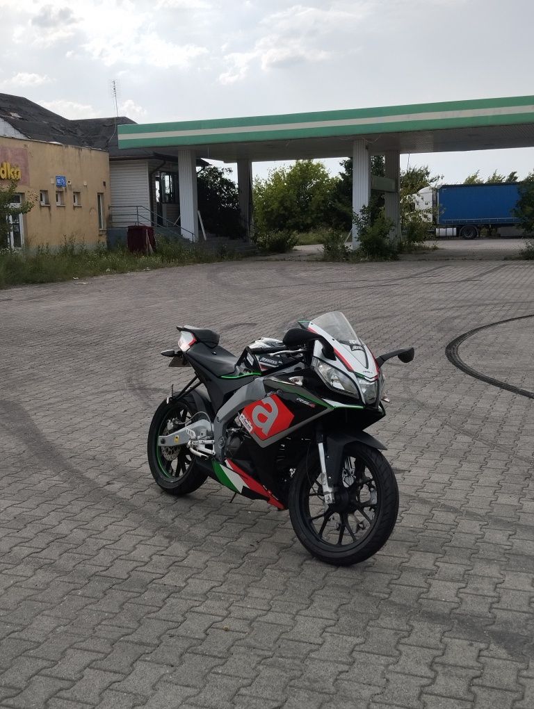 Aprilia rs4 125 4t