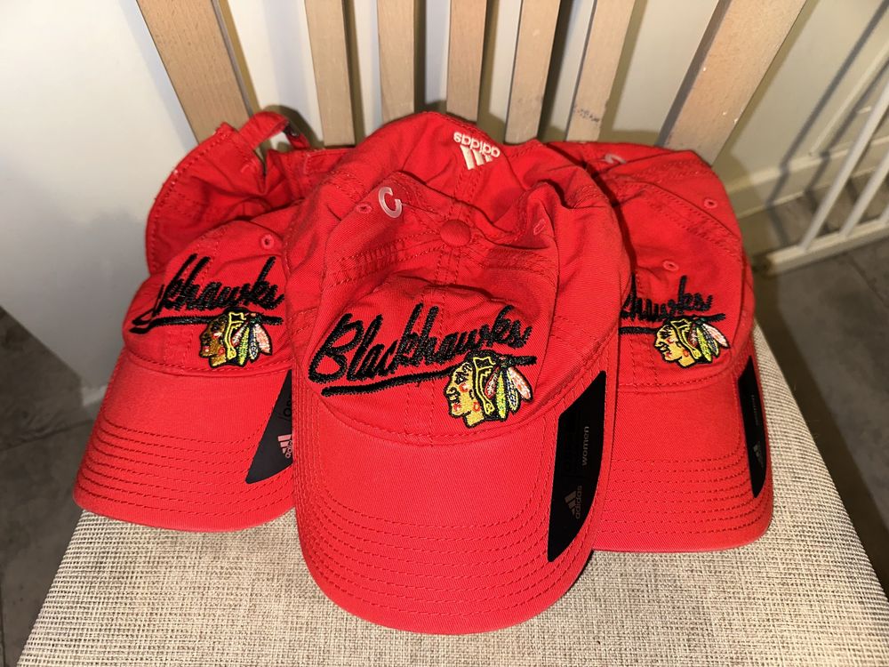 Czapeczka z daszkiem Blackhawks Adidas z USA