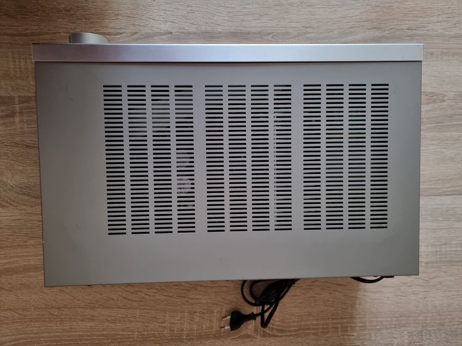 DENON -amplituner DRA-565 RD (rezerwacja do 10.11.)