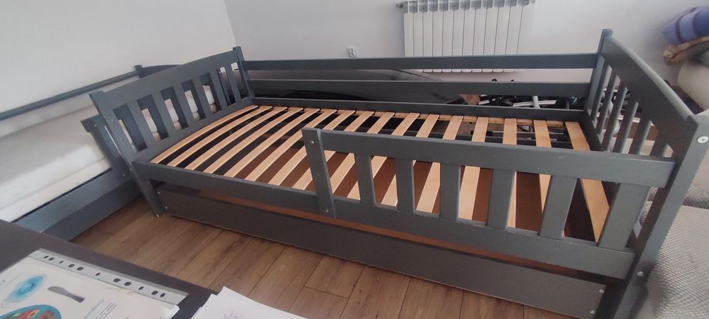 Łóżko młodzieżowe