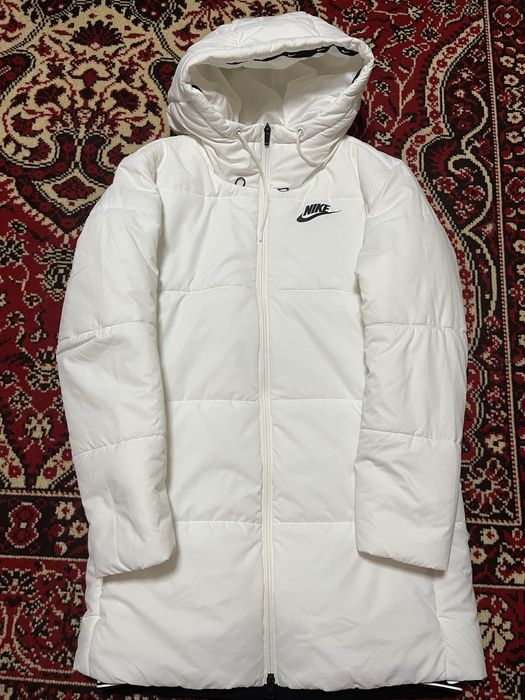 Жіноча куртка Nike Women Sportswear Synthetic-Fill Parka Hooded NFS