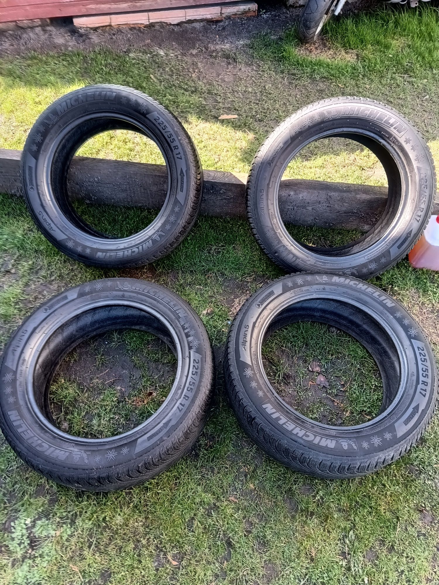 Opony zimowe 225/55/R17 97H Michelin Alpin 5