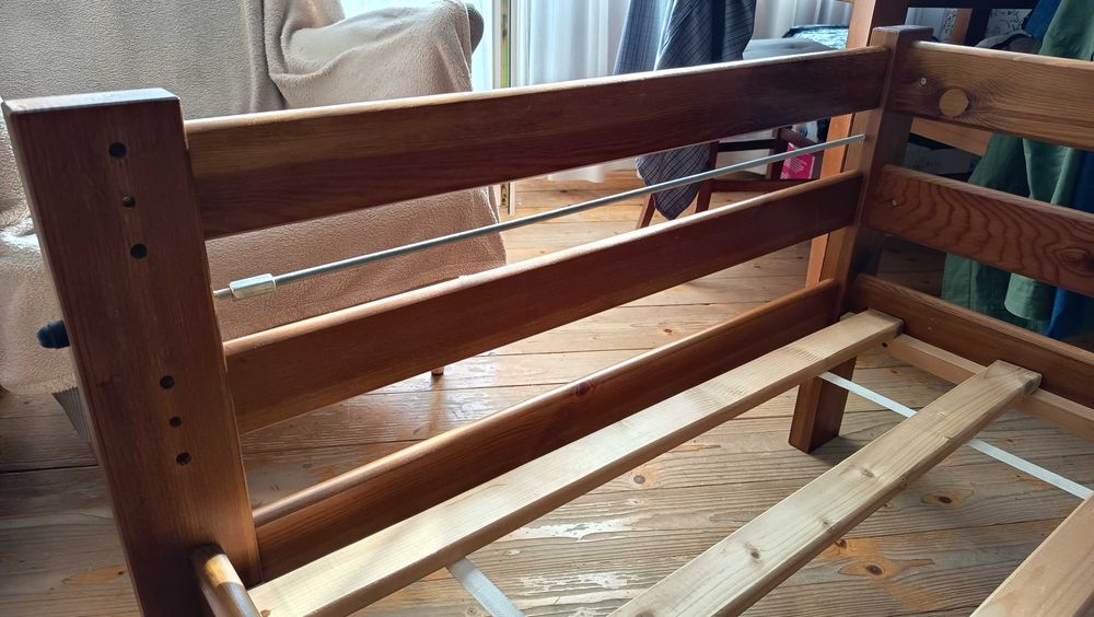 Łóżko drewniane do materaca 90x200cm