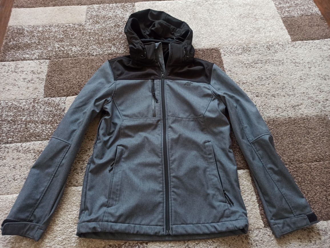 Kurtka softshell 4F r. S