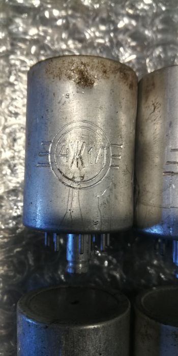 Електровакумні лампи