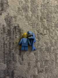 Lego minifigurka seria 15 człowiek w stroju rekina