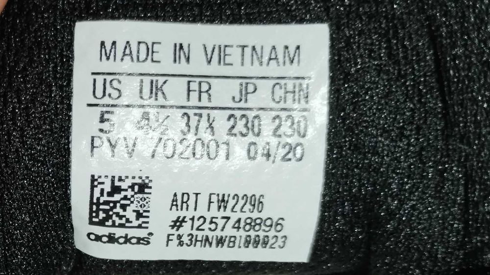 adidas
Buty Superstar Vegan