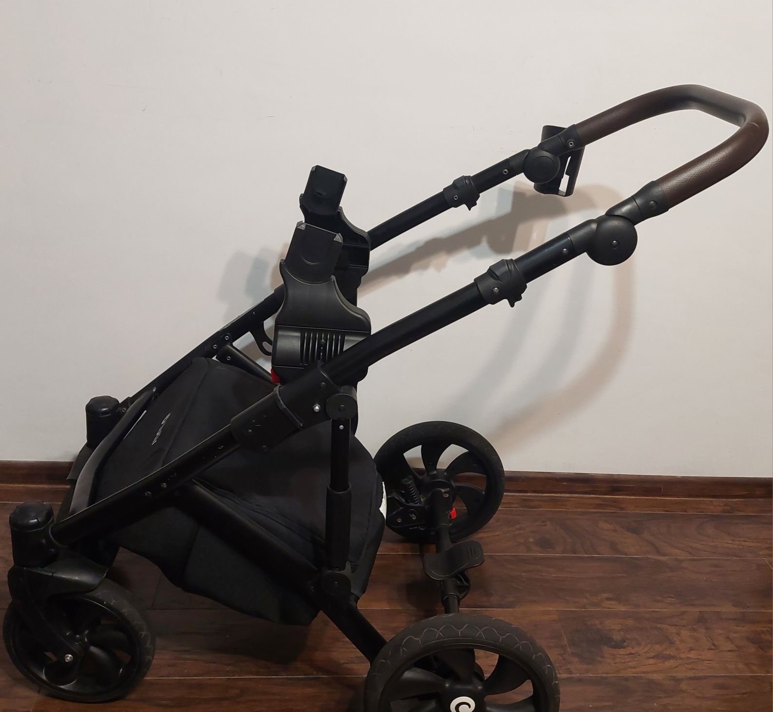 Wózek dziecięcy Tutis Viva Life 2 w 1 + adapter
