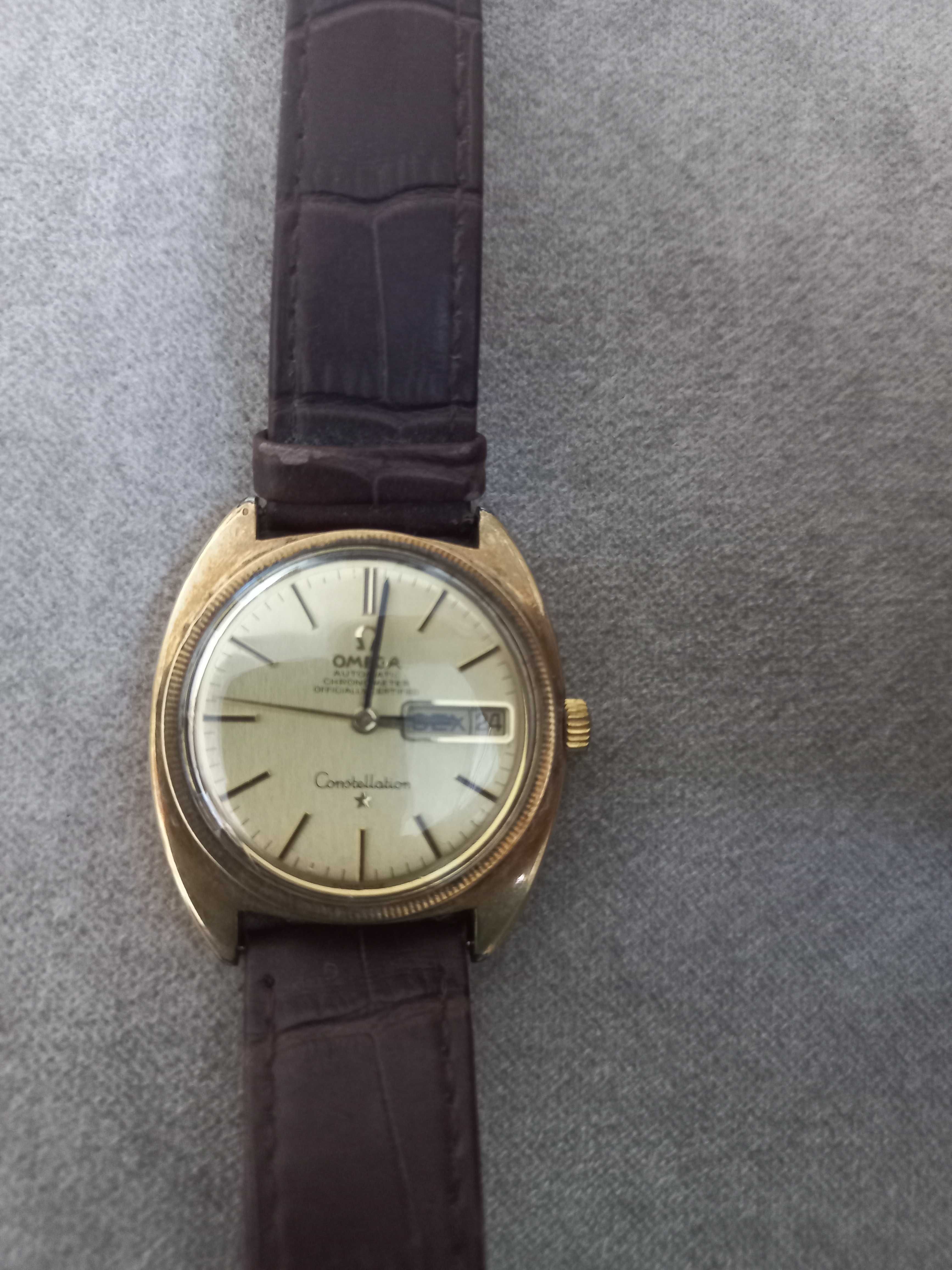 Omega Constellation automático