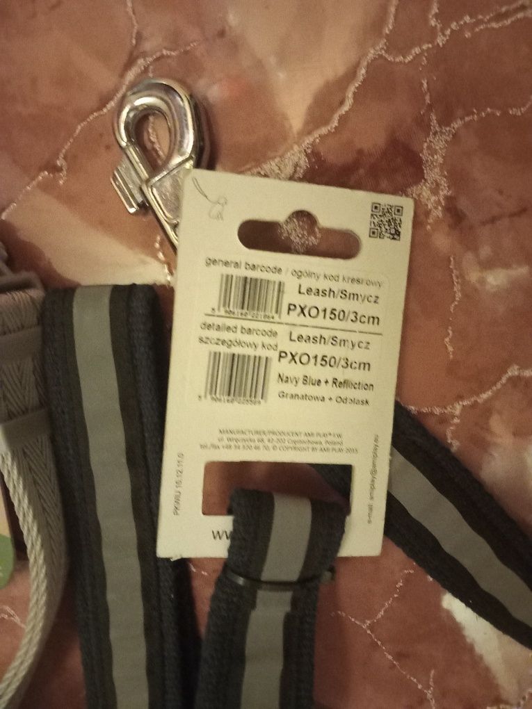 Zestaw dla dużego psa szelki smycz pojemnik z woreczkami na odchody