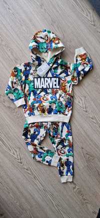 Dres Marvel Avengers 104