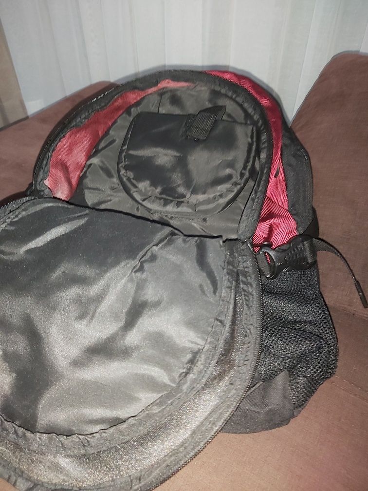 Vende-se  mochila