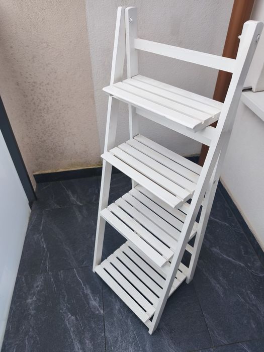 Biała stojąca półka biała