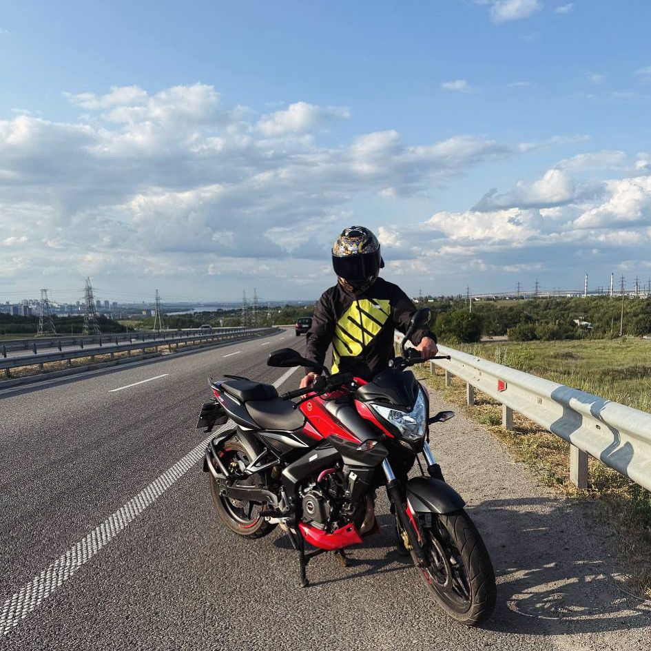 Мотоцикл Bajaj pulsar ns200 ТОРГ!