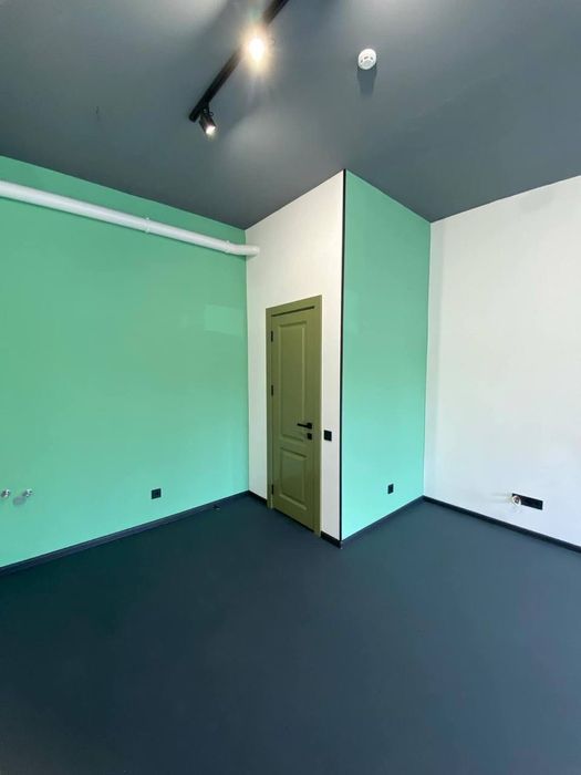 Оренда фасадного офісу 26 м2 р-н Пасічна