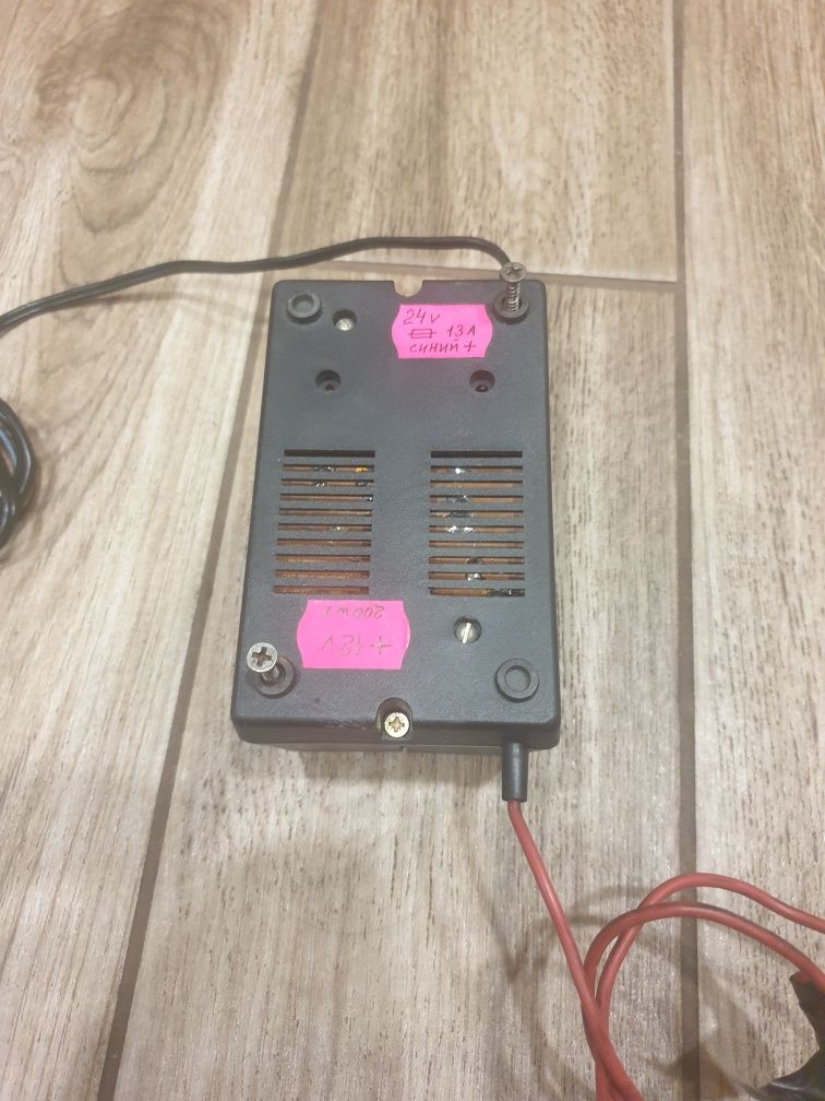 Перетворювач Преобразователь 24v на 12v