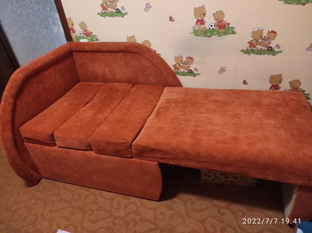 Продам диван детский