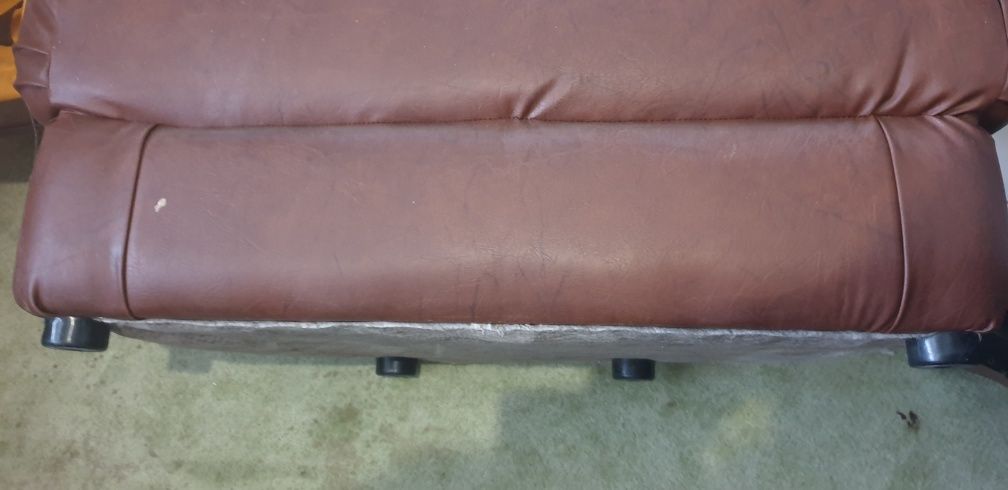 Skórzana kanapa z opcją spania + 2 fotele