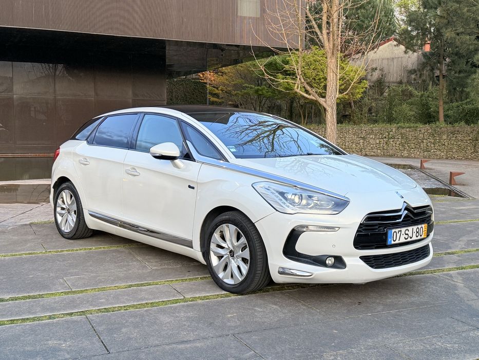 DS5 2.0 Hibrid4 Diesel