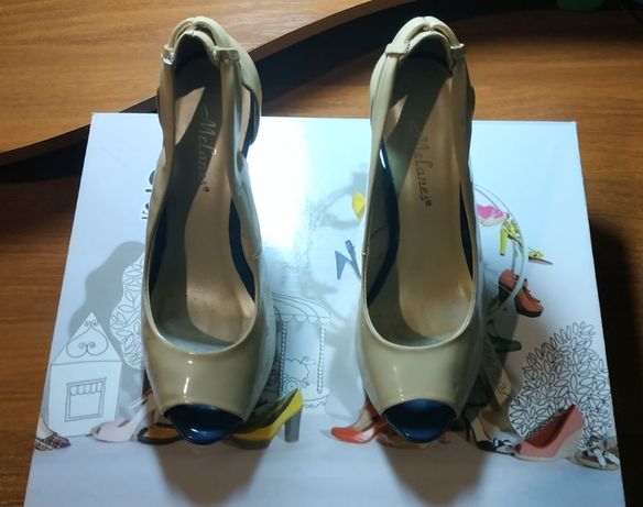 Продаются кожаные бежевые женские туфли Melanes 37 размер