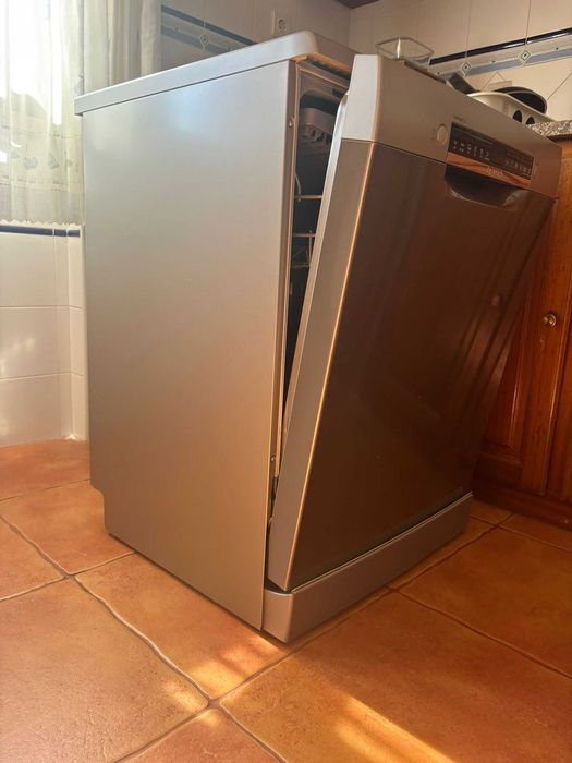 Máquina Lavar Loiça BOSCH