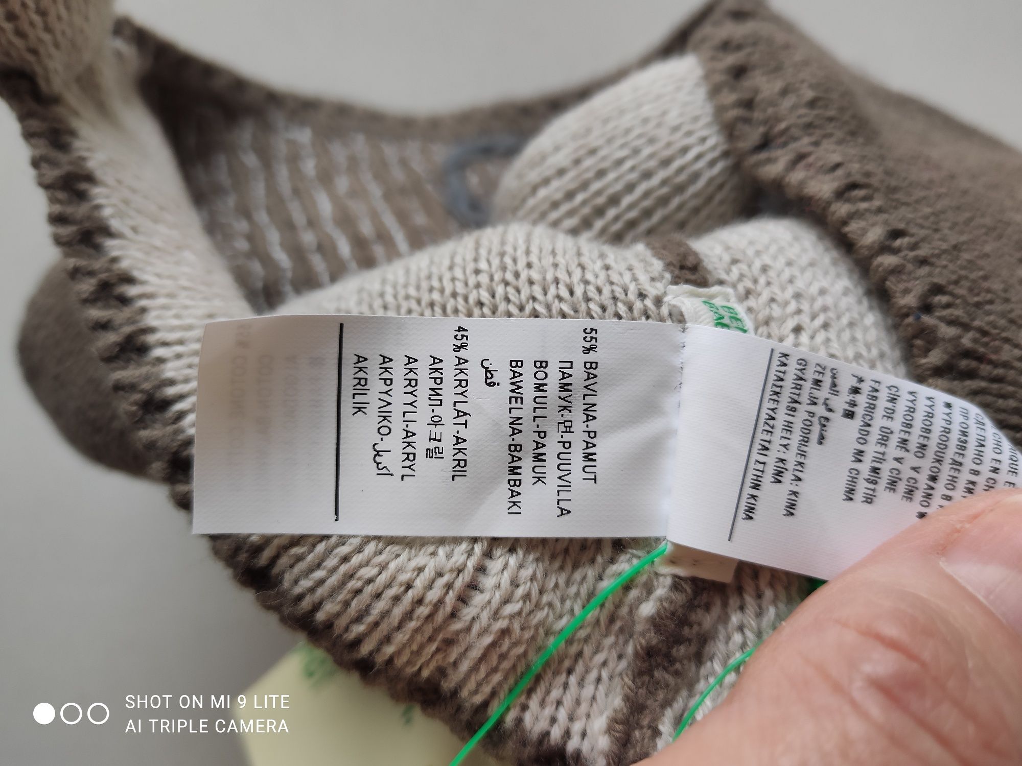 Шапка шапочка детская Benetton новая 3 - 6 мес 1 год
