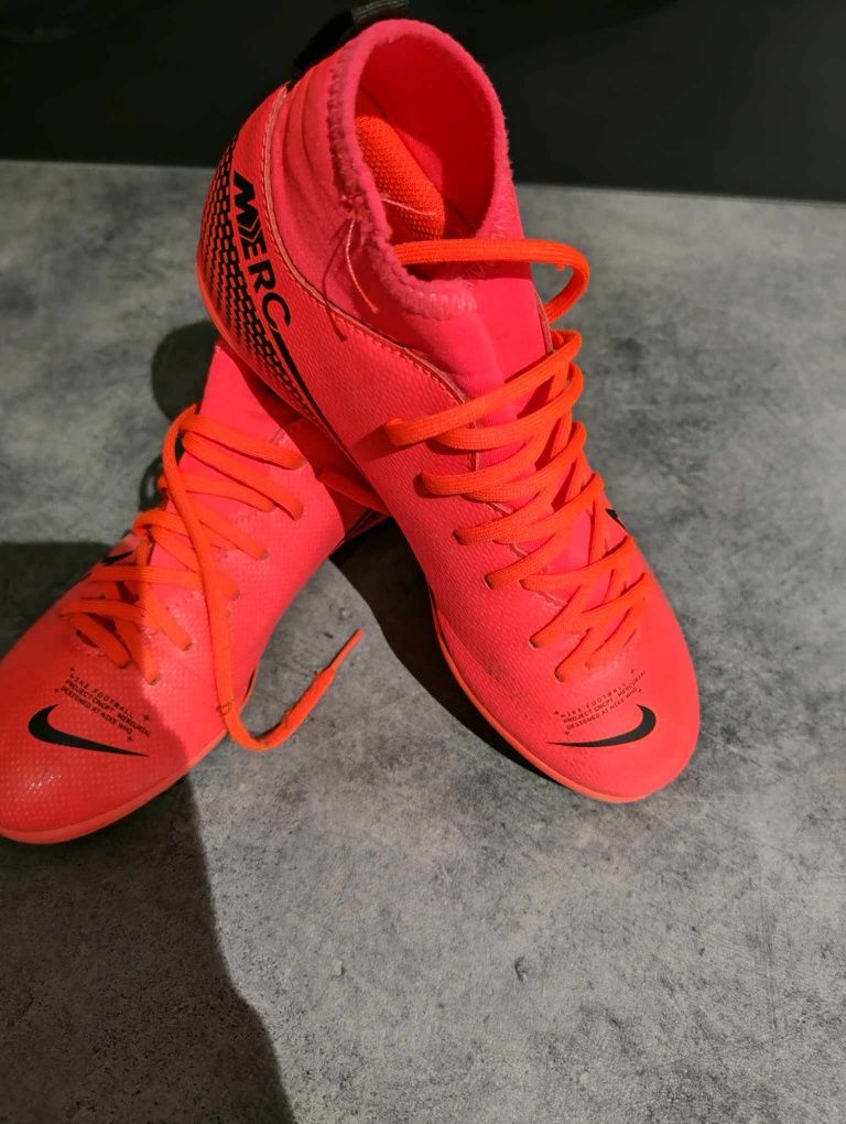 Korki Nike Mercurial junior 33