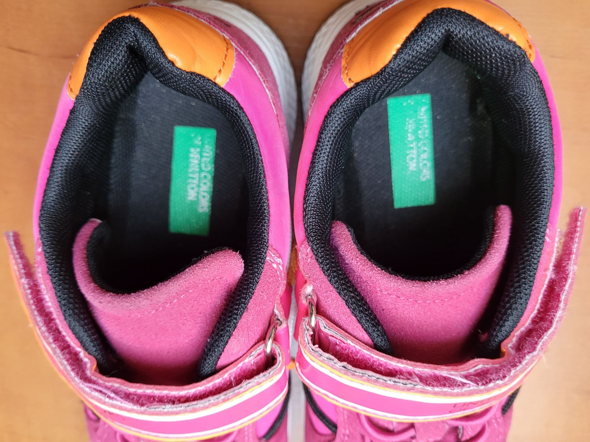 lekkie buty sportowe na rzepy, adidasy dziewczęce Benetton 34