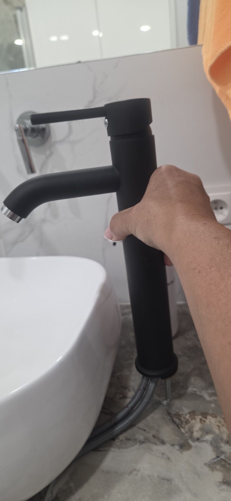 umywalka nablatowa śr 45cm i czarna bateria wysoka