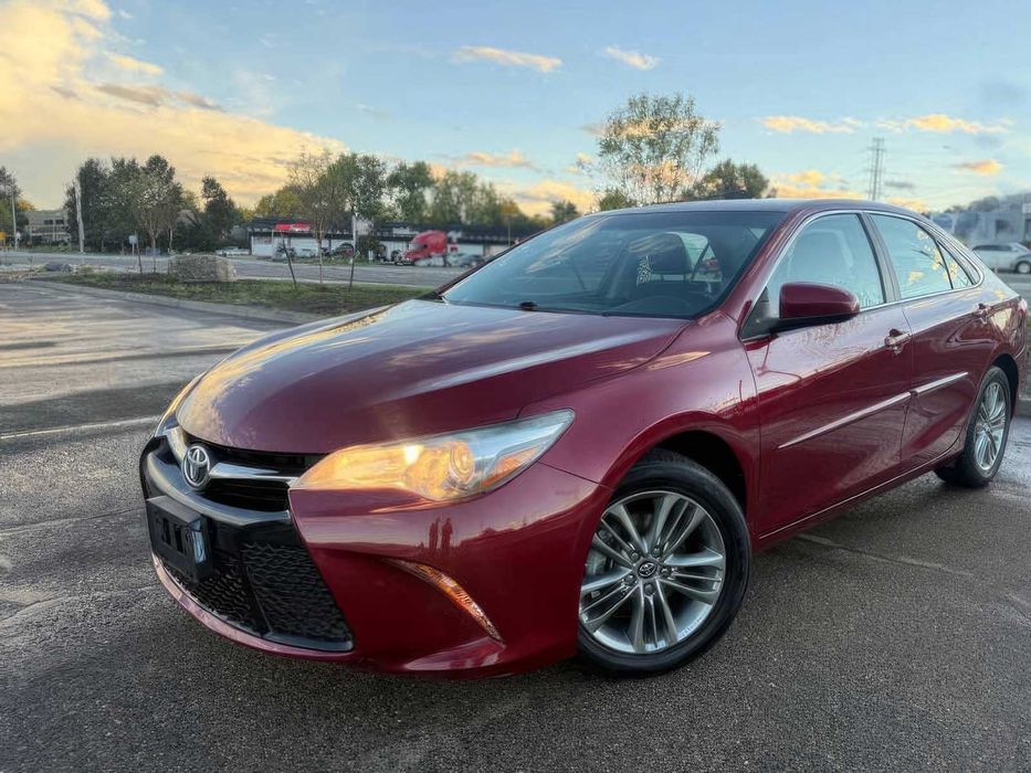 Toyota Camry      2017