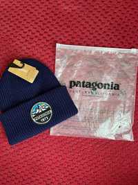 Шапка Patagonia.