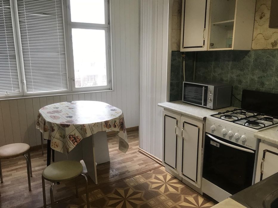 Здається 2-3кім Комарова-Скальда автовокзал