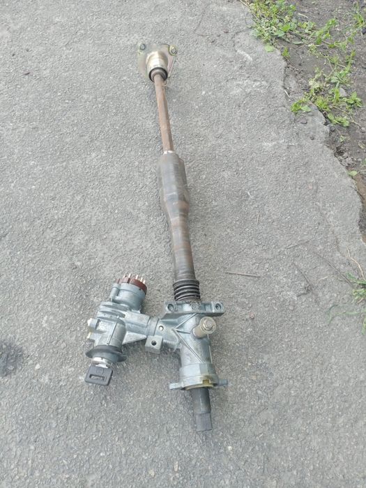 Вольво 940 . Коробки 2 шт.  . Стойки .