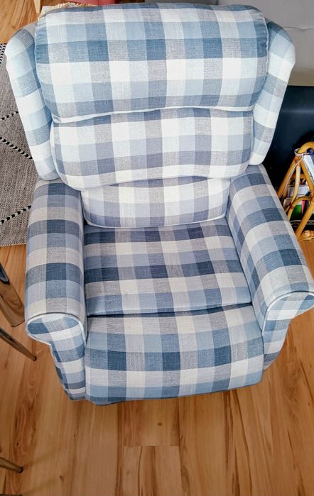 Fotel rozkładany tapicerowany