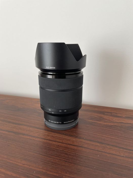 Objetiva Sony SEL FE 28-70mm F3.5-5.6 OSS